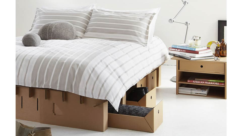 Illustration for article titled Everything You Need To Outfit a Kick-Ass Dorm Room
